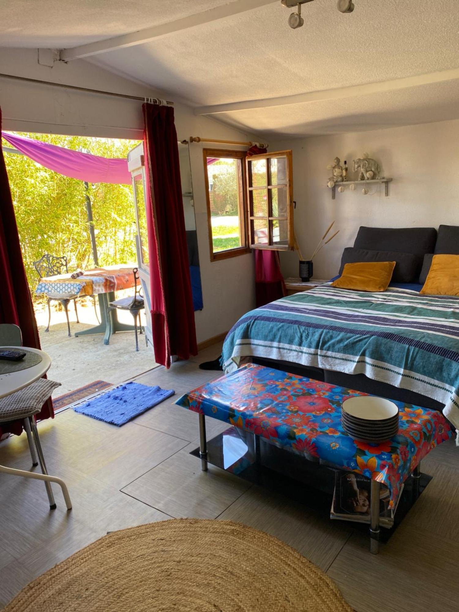 Lumphini le petit chalet climatisé Béziers Esterno foto